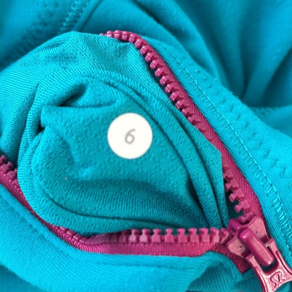 Lululemon Forme Define Jacket *Luon - Surge Teal/Magenta 6 Dot - Picture 10 of 13